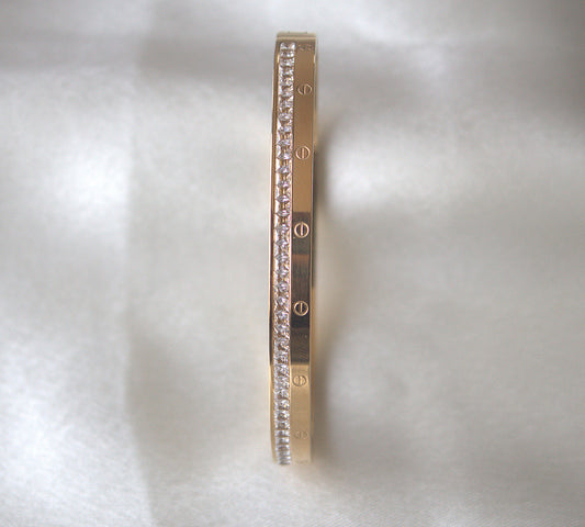 DIMOND STUDDED SCREW BRACELET 18K GOLD PLATED