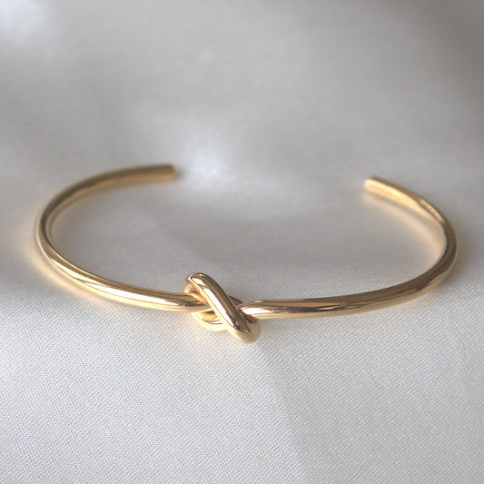 KNOT BANGLE 18K GOLD PLATED