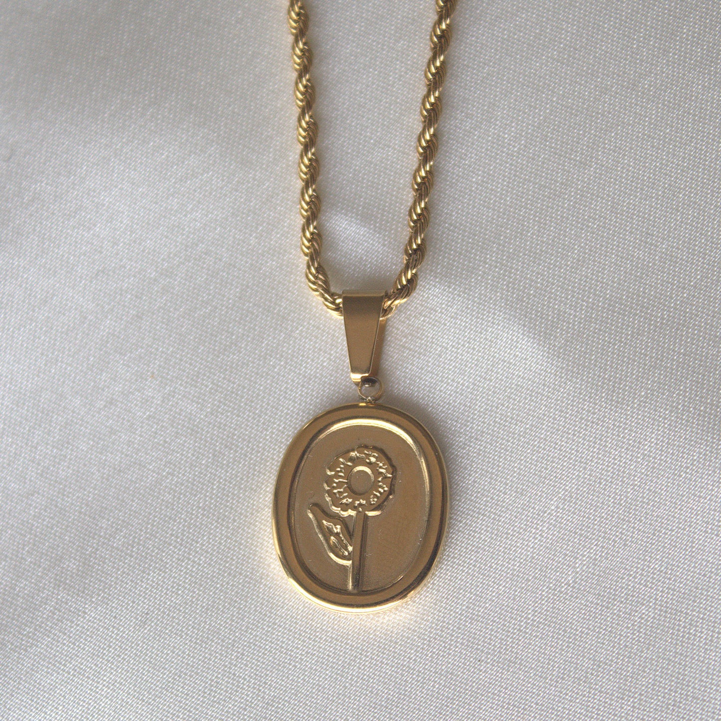 SUNFLOWER PENDANT NECKLACE 18K GOLD PLATED