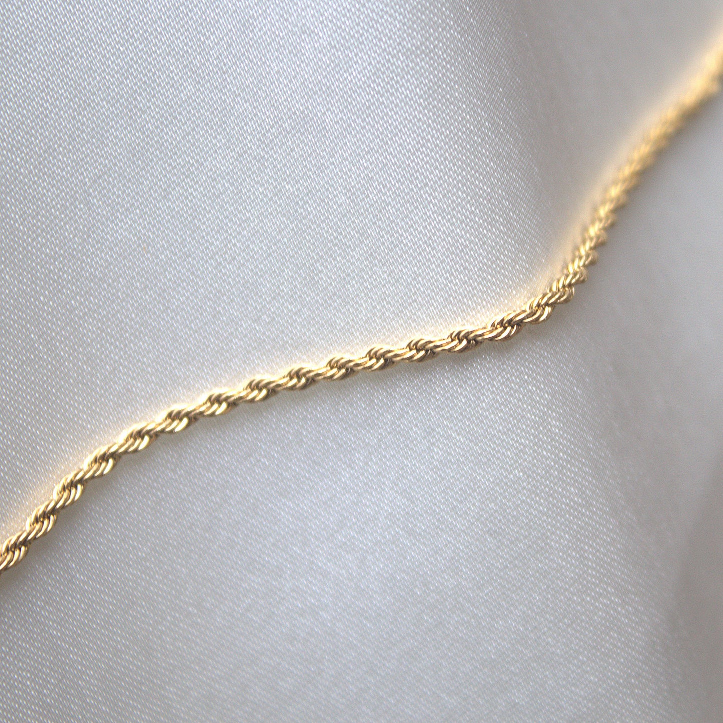 SUNFLOWER PENDANT NECKLACE 18K GOLD PLATED