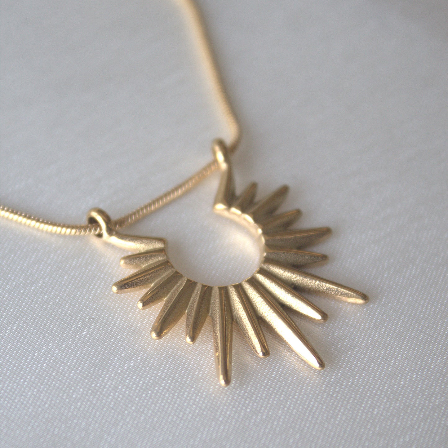 SUN DUAL SNAKE CHAIN NECKLACE 18K GOLD PLATED