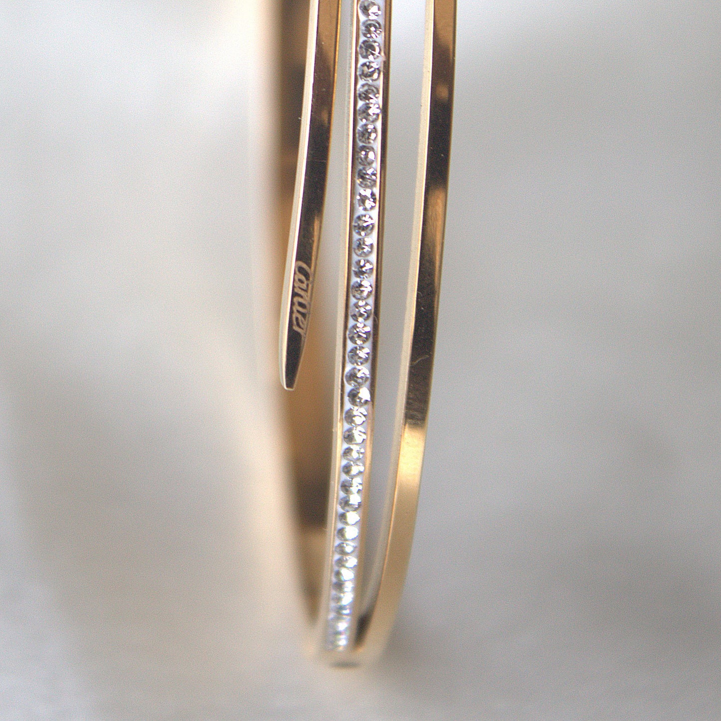 NAIL DIMOND STUDDED 18K GOLD PLATED BRACELET